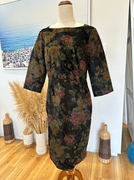 Blackstone - Winter Dress - Size 12 - Black with Autumn Tones