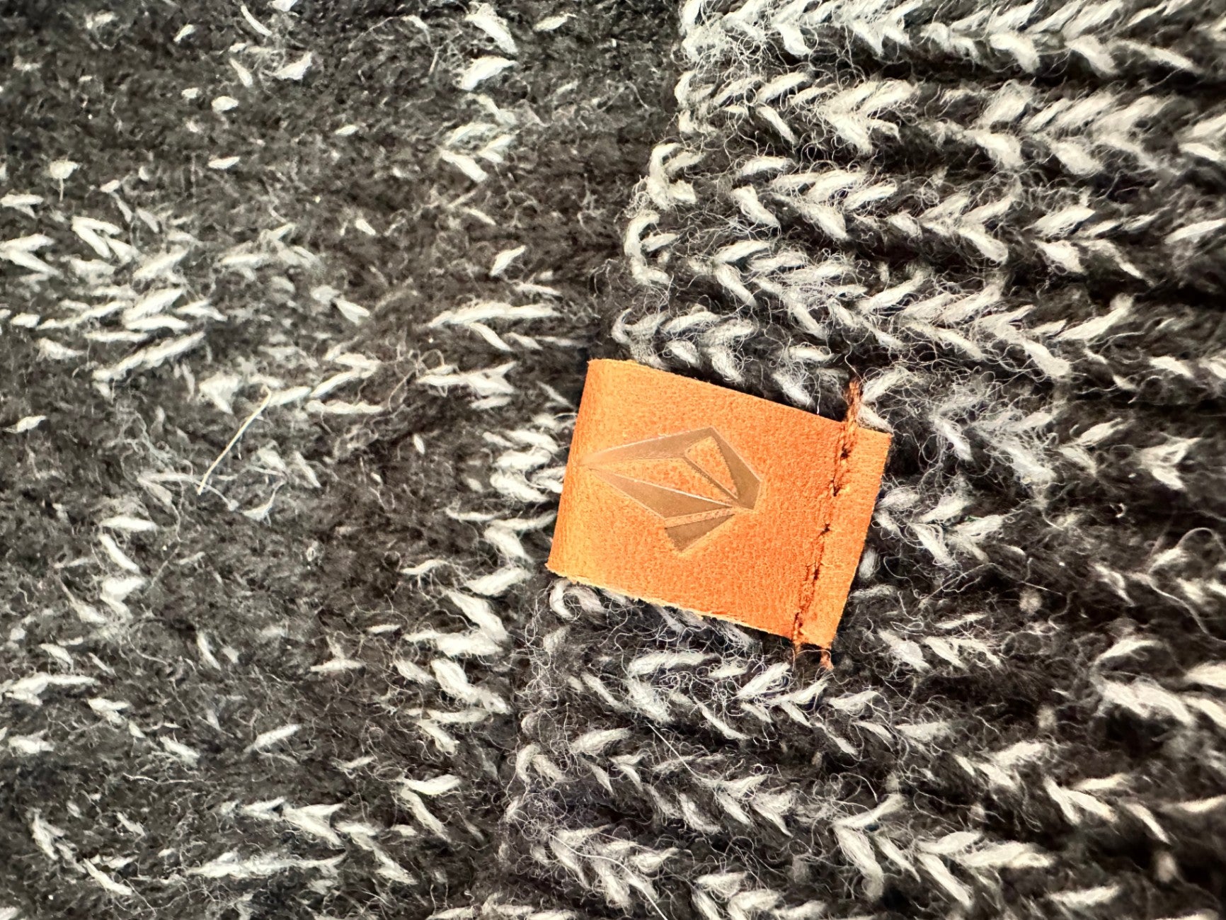 [SALE] Volcom Beanie - Black + Grey