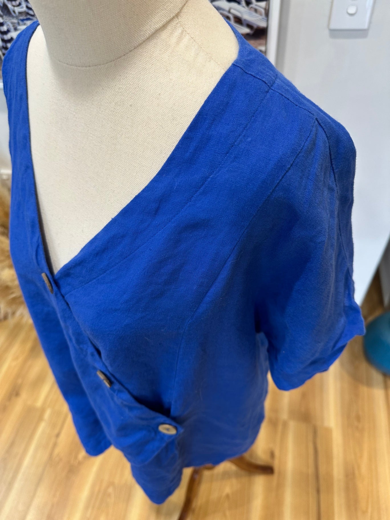 [SALE] Yarra Trail Blouse - Size 14 - Blue - 100% Linen