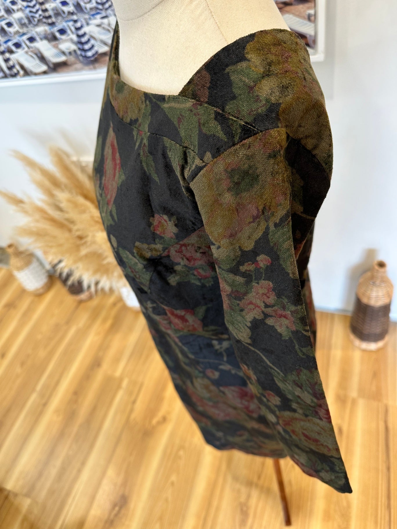 Blackstone - Winter Dress - Size 12 - Black with Autumn Tones