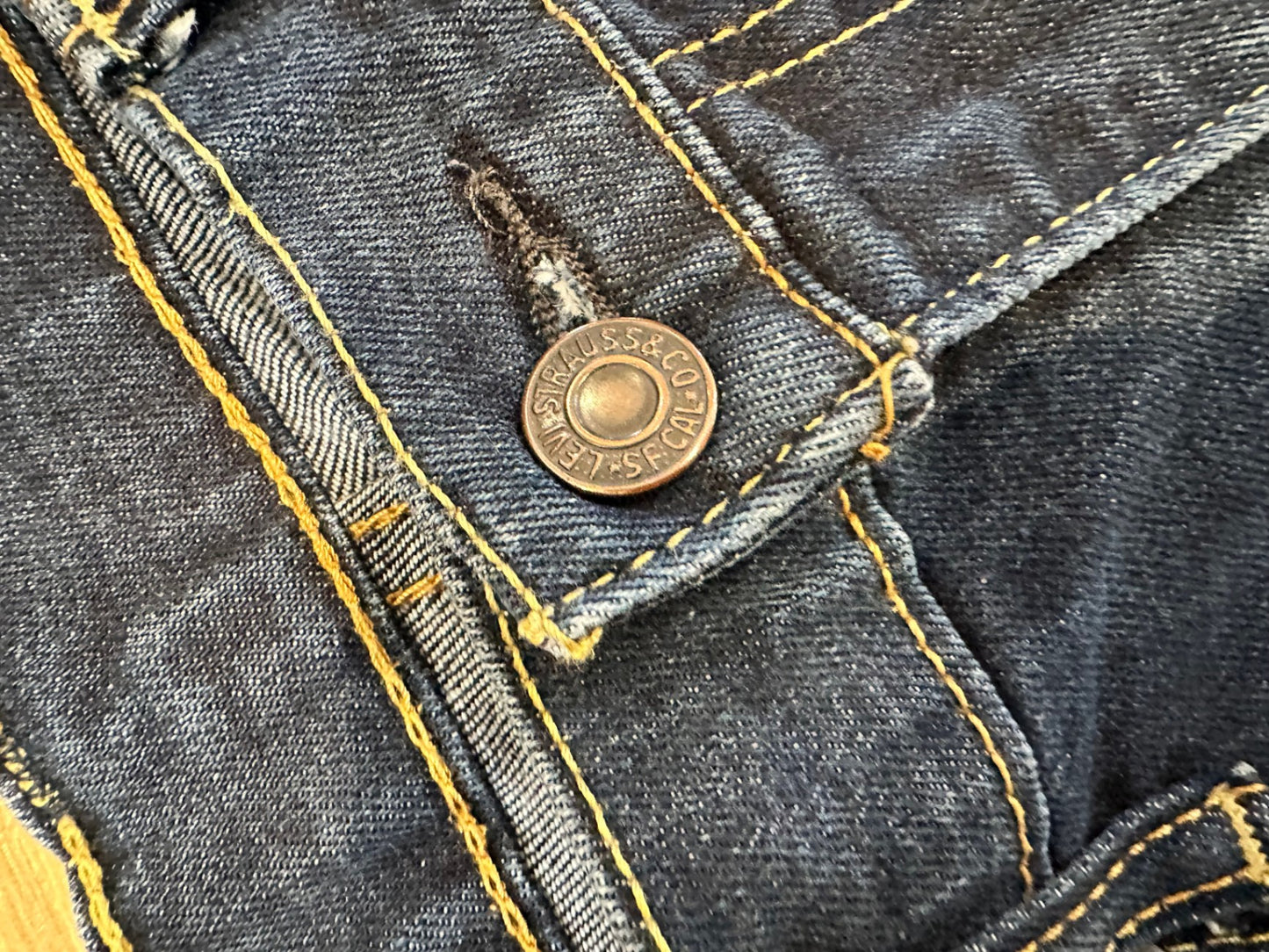 Levi's 511 Dark Blue Jeans - 32 x 32