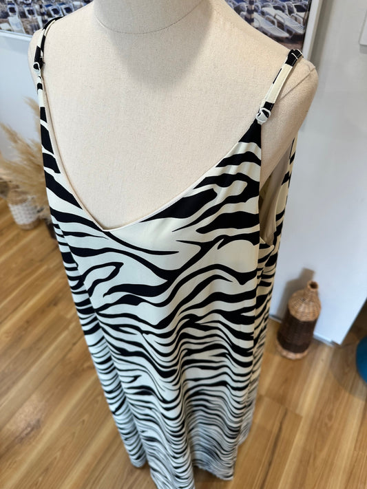 Charlo Dress - Size 14 - Black and White Zebra Print