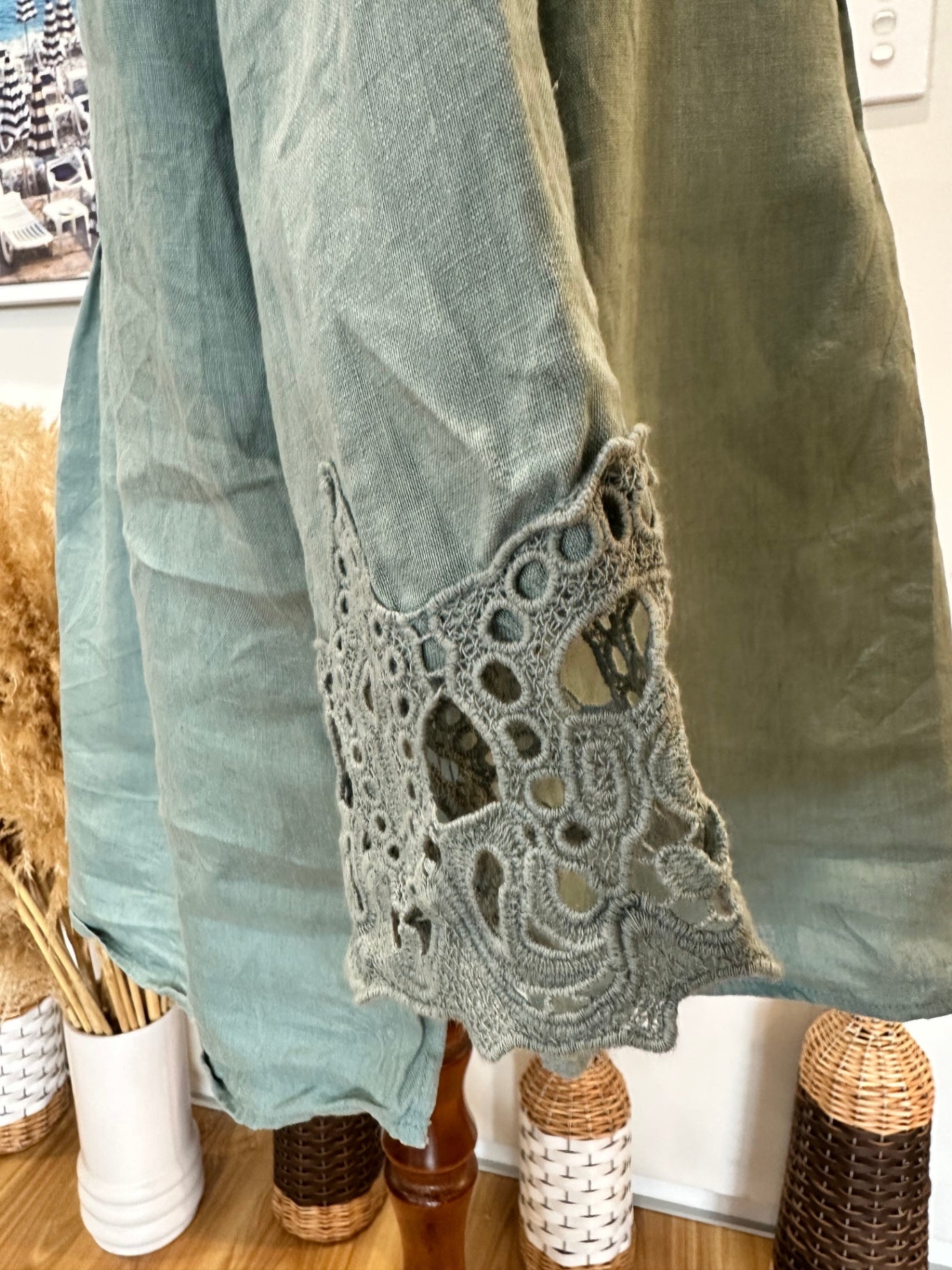 Jacqui-E - Linen Blouse - Size 14 - Light green