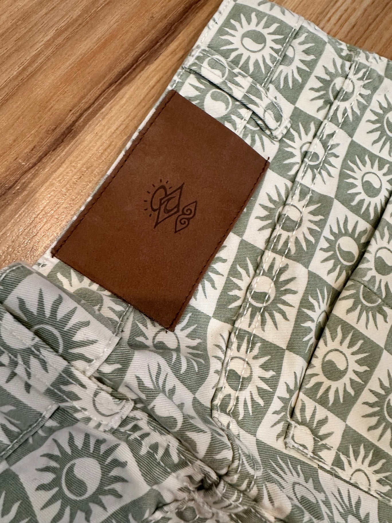 Rip Curl Jeans - Small - Sage + Cream