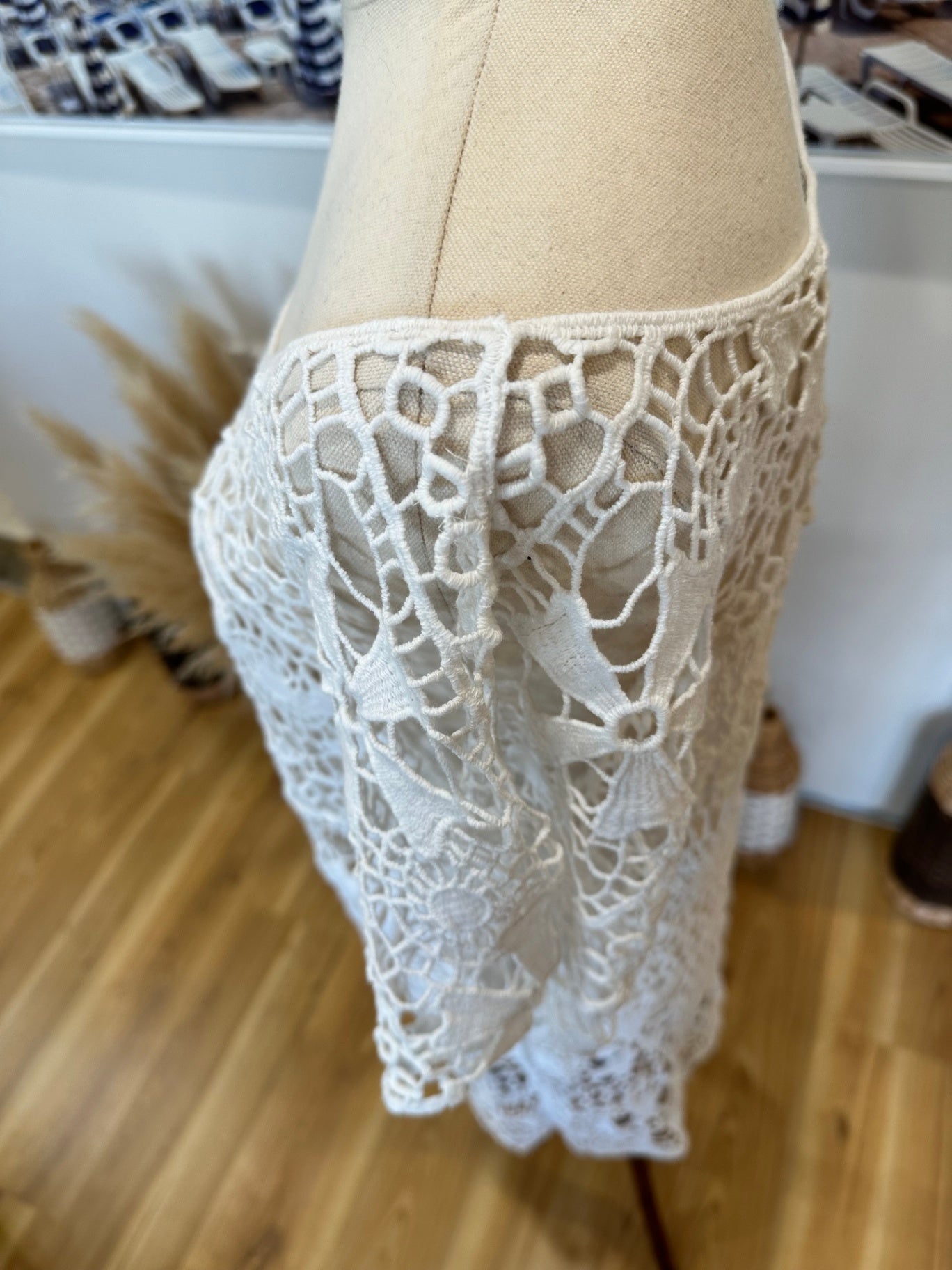 Vassalli - Crochet-Style Top - Size 14 - White