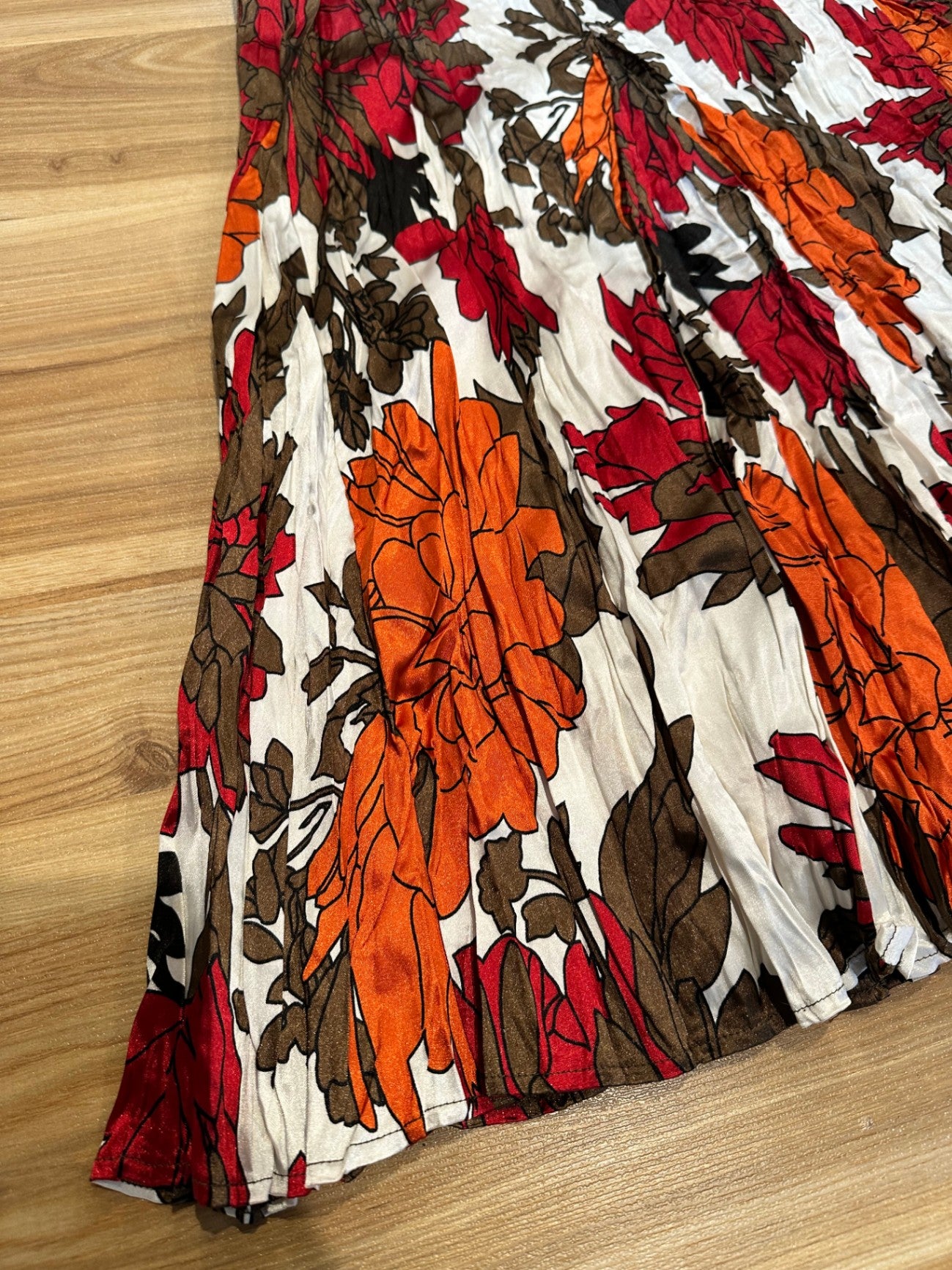 [SALE] Suzannegrae - Skirt - Size 14 - Multicolor (Orange, Red, Brown, White, Black)