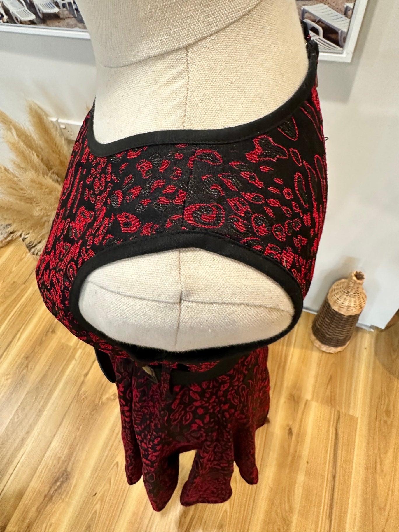 [SALE] Pagani - Skater Dress w Belt - Size 10 - Black with Red Pattern