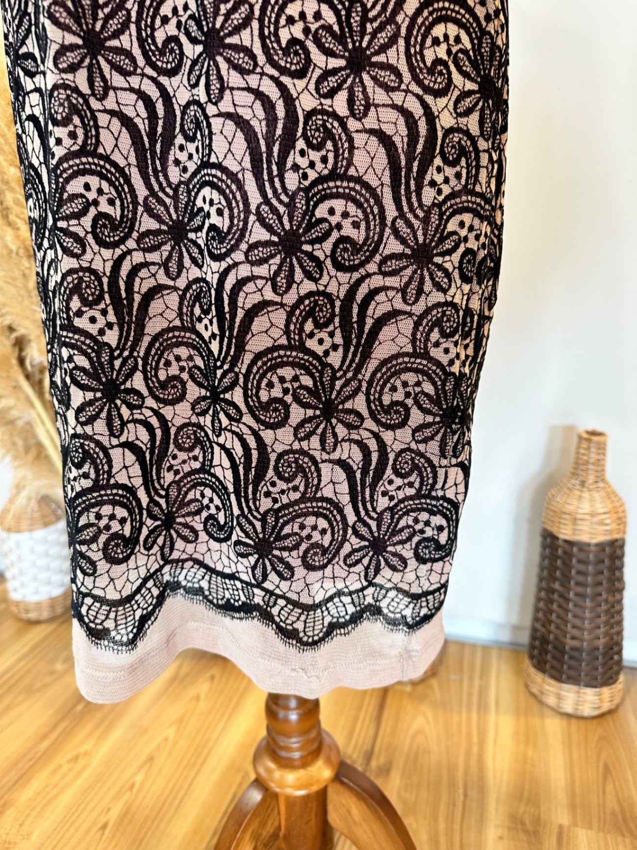 [SALE] Next - Dress - Size 8 - Rose with Black Lace