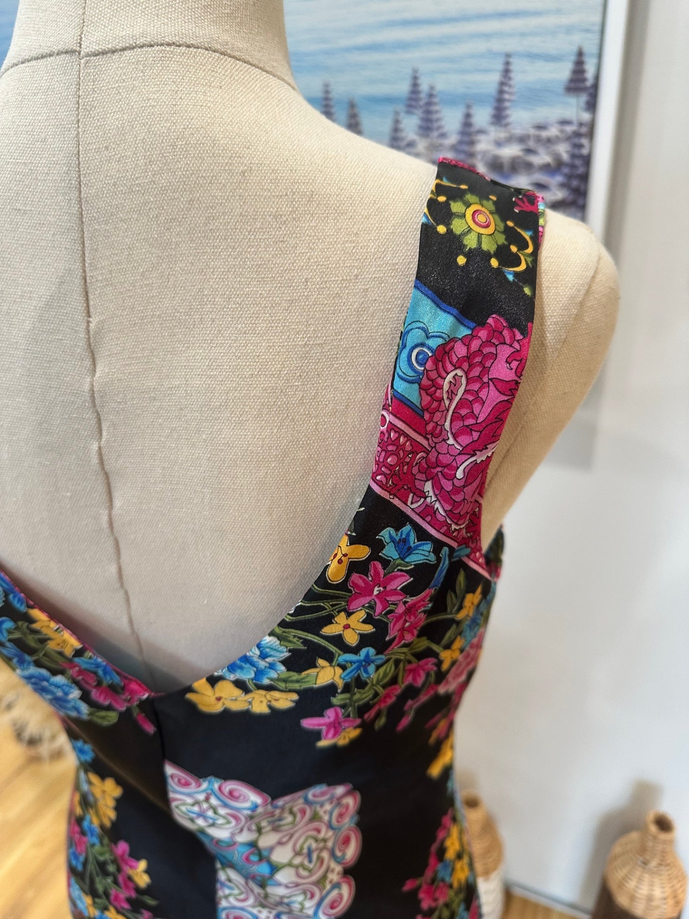 [SALE] Vintage Y2K Dress - Dragon inspired Print - Size Small / Medium