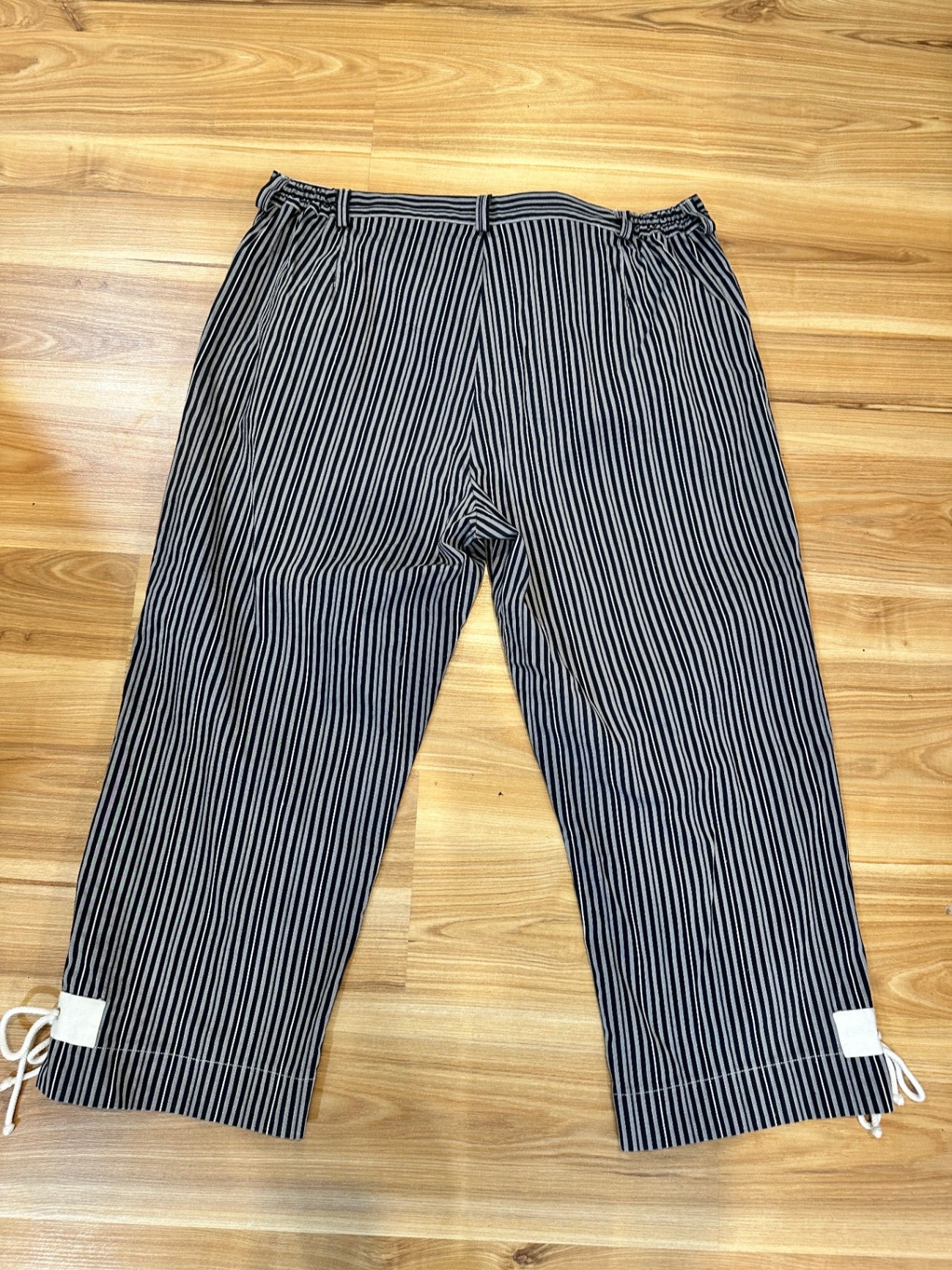 [SALE] Long Island - Capri Pants - Size 20 - Navy + Grey