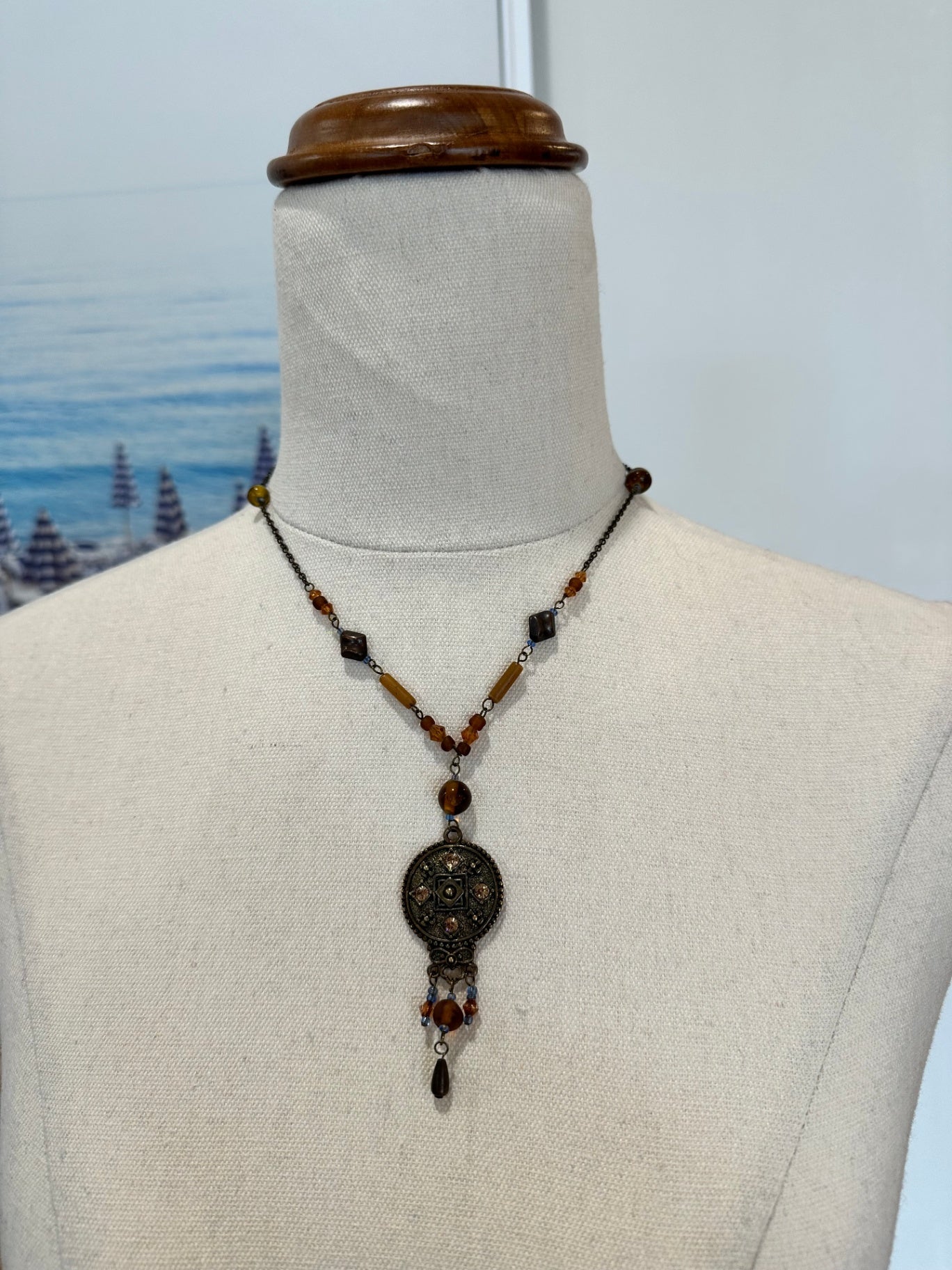 [SALE] Necklace w Pendant - Brown and metallic tones