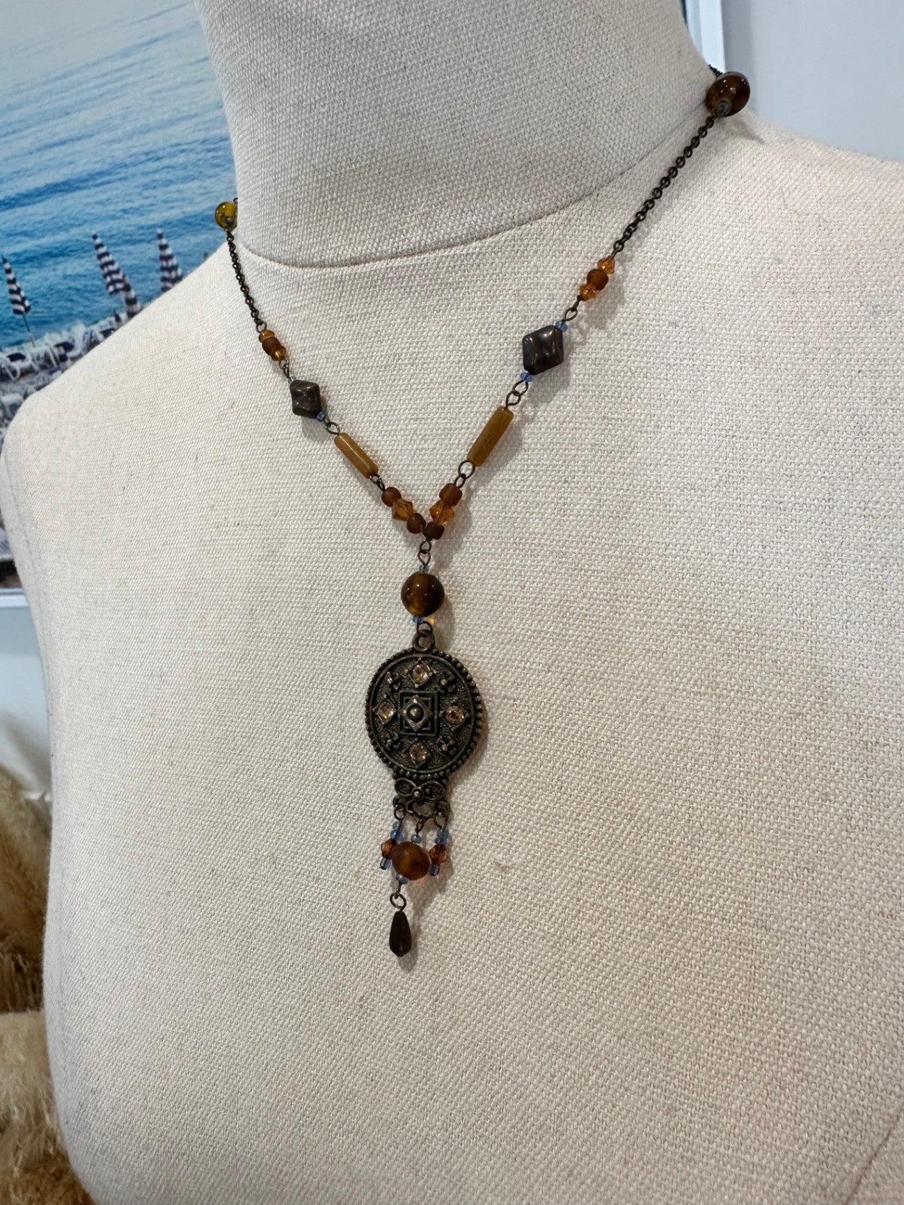[SALE] Necklace w Pendant - Brown and metallic tones