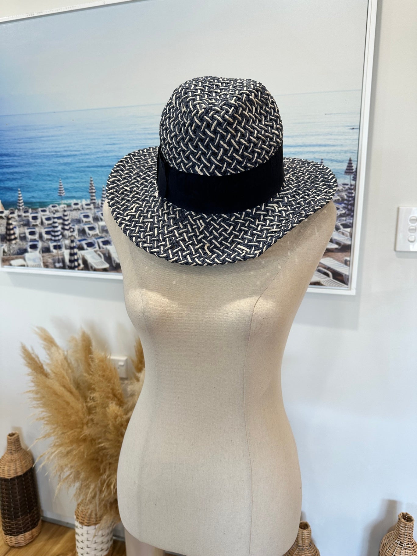 [SALE] Sun Hat - Navy Blue & White
