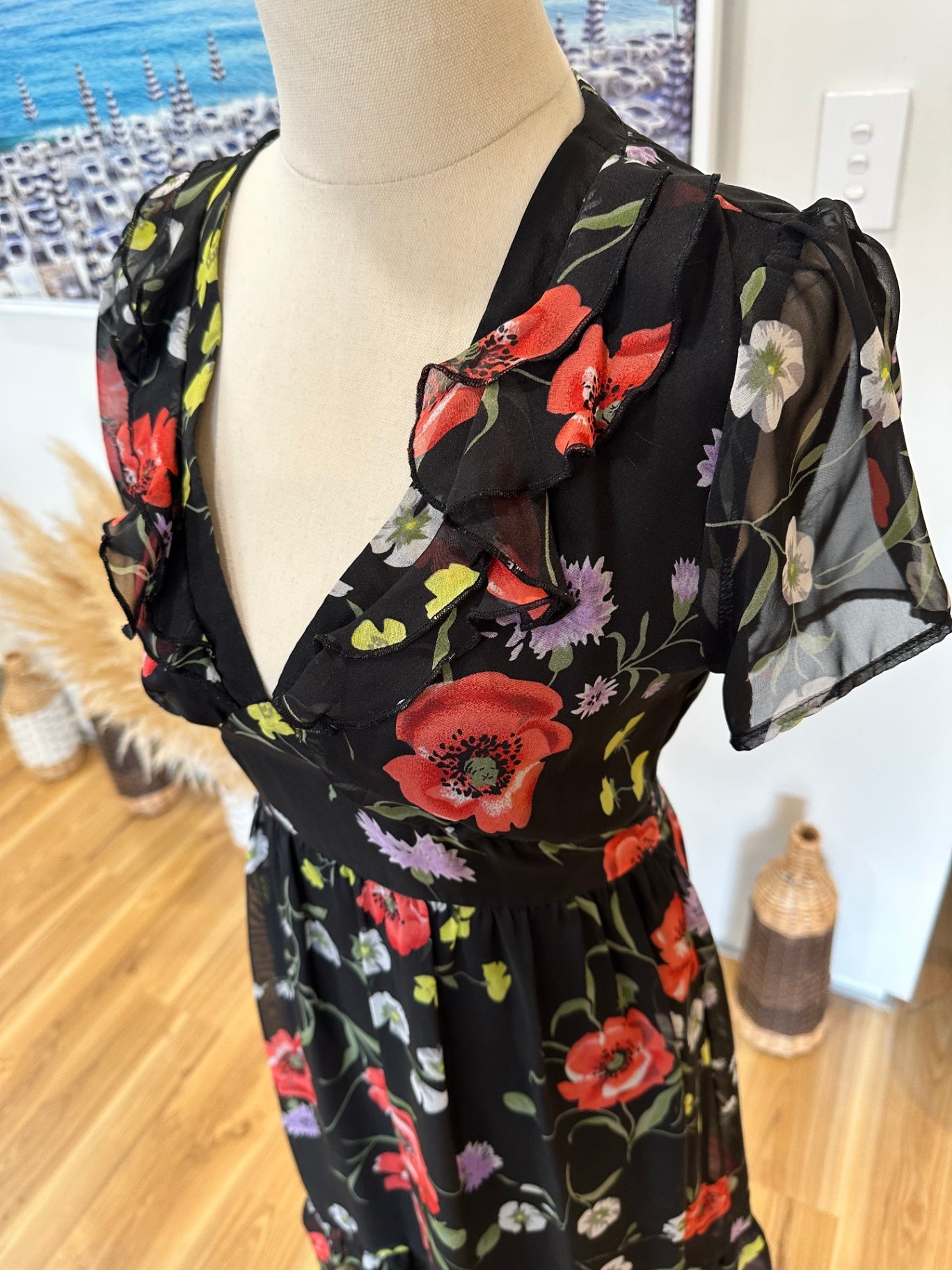 [SALE] Max Dress - Size 8 - Black w Floral Print and V neck
