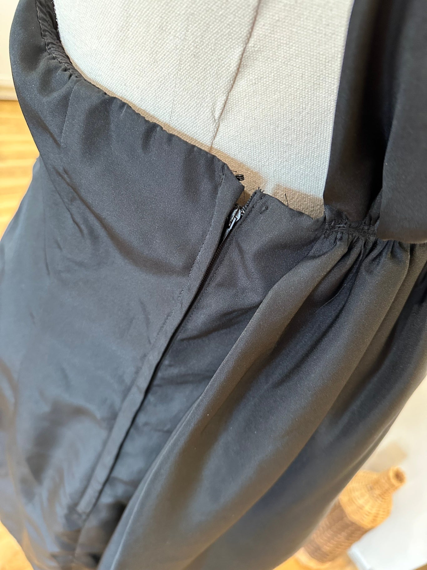 [SALE] Vintage 80's - One Shoulder Dress - Size 12 - Black