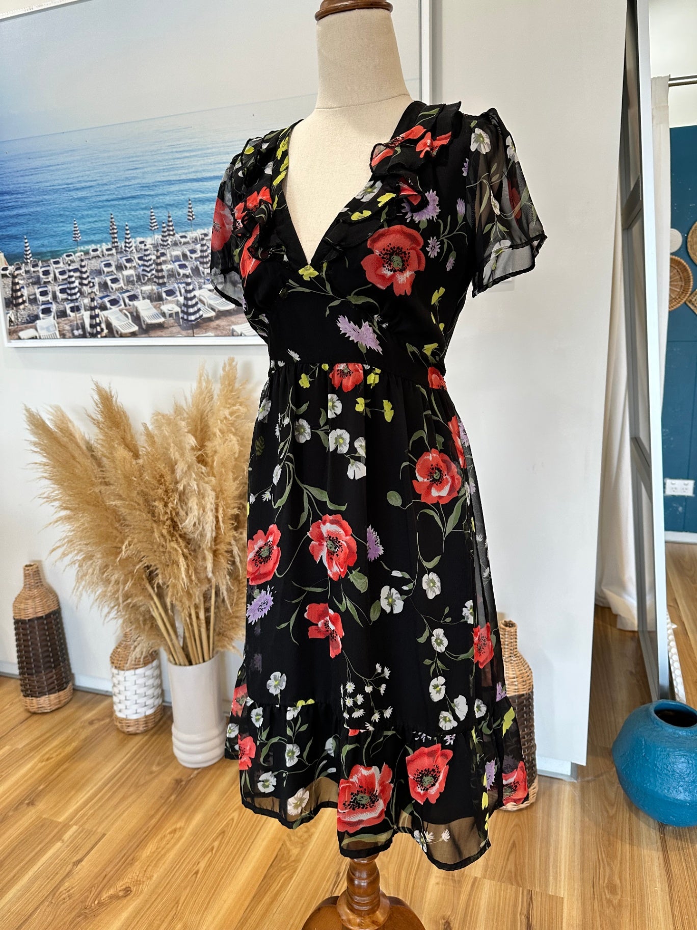 [SALE] Max Dress - Size 8 - Black w Floral Print and V neck