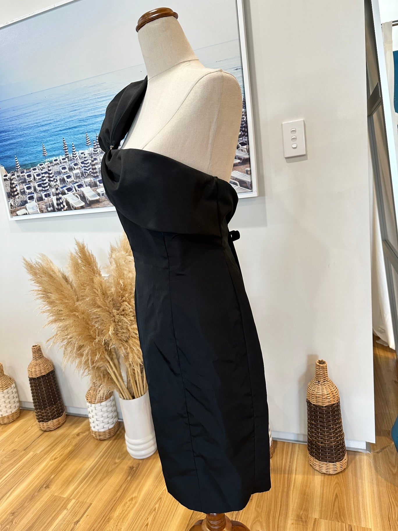 [SALE] Vintage 80's - One Shoulder Dress - Size 12 - Black