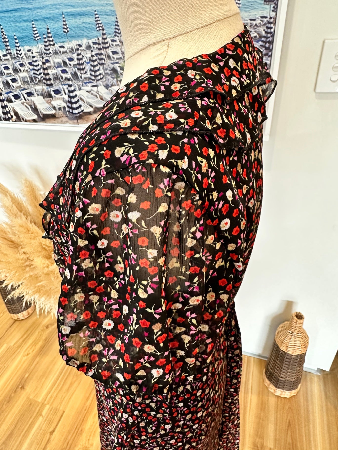 Max Dress - Size 8 - Black with petite flower print