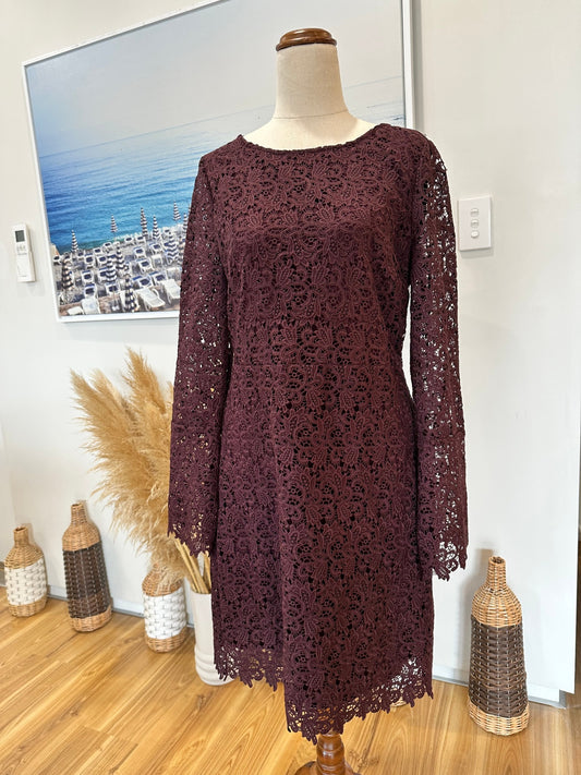 [SALE] Max - Lace Dress - Size 10 - Burgundy