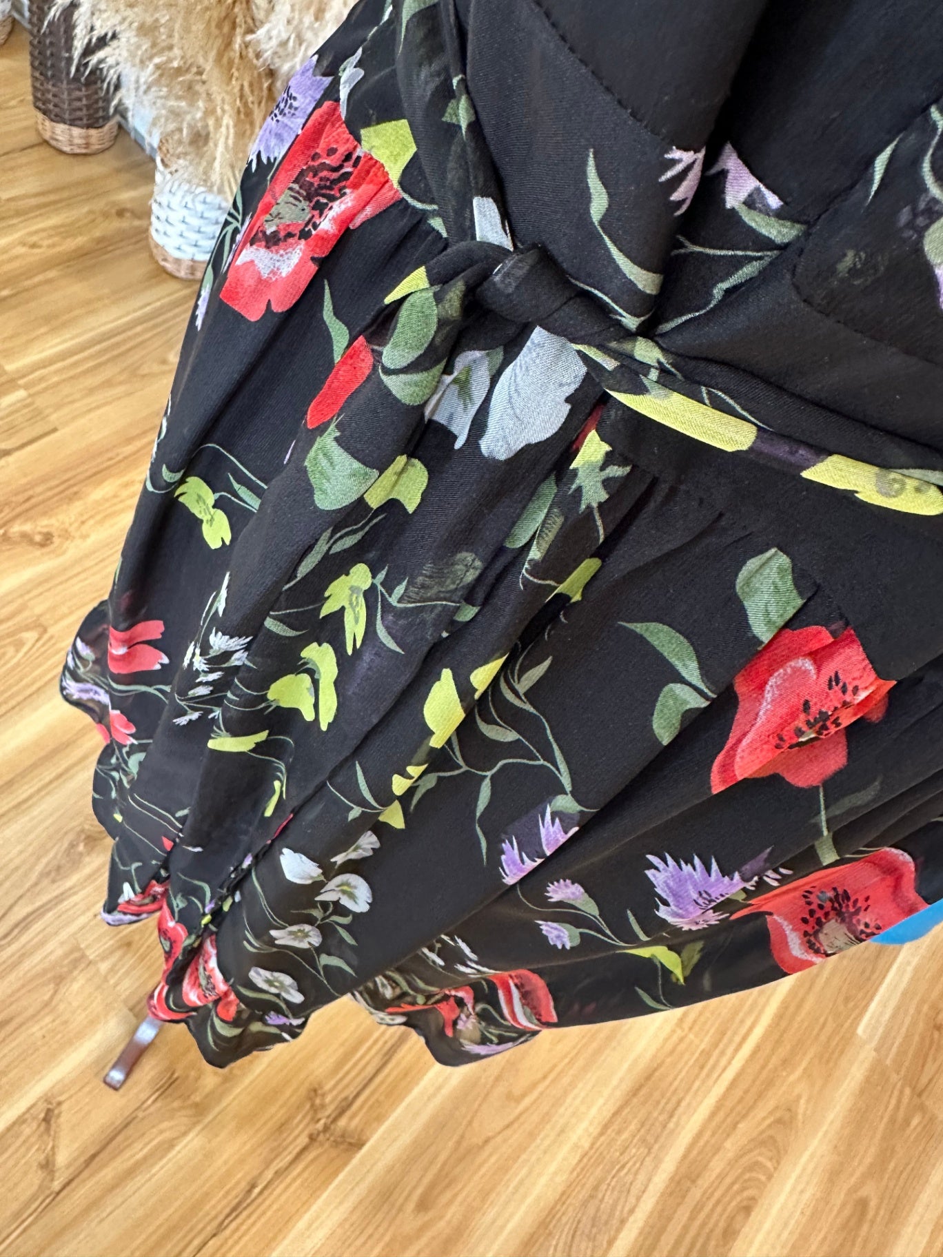 [SALE] Max Dress - Size 8 - Black w Floral Print and V neck