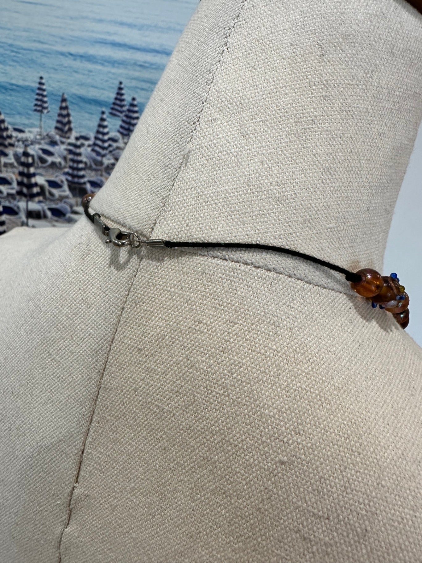 [SALE] Necklace - Leather cord with Brown & Amber beads