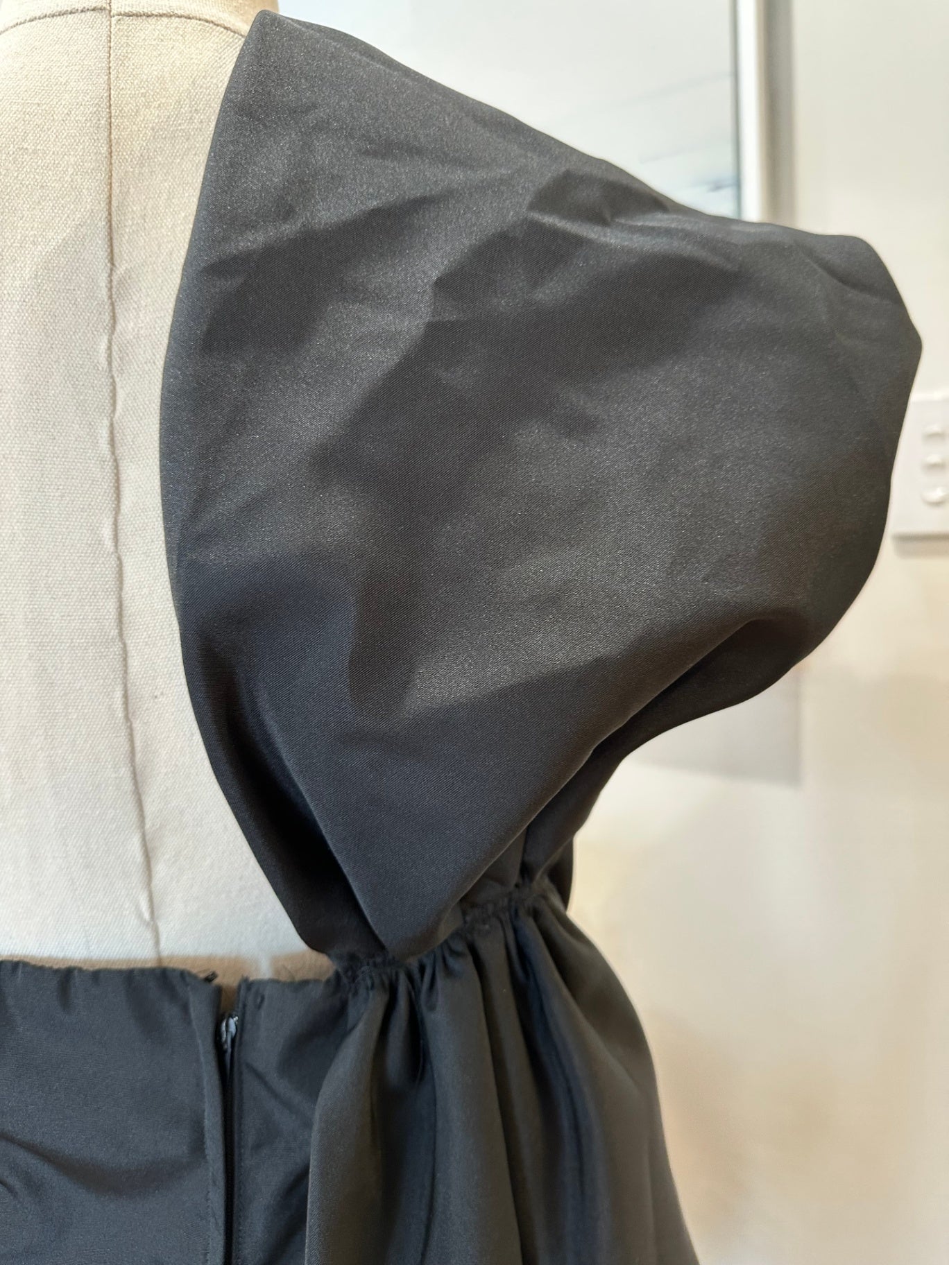 [SALE] Vintage 80's - One Shoulder Dress - Size 12 - Black