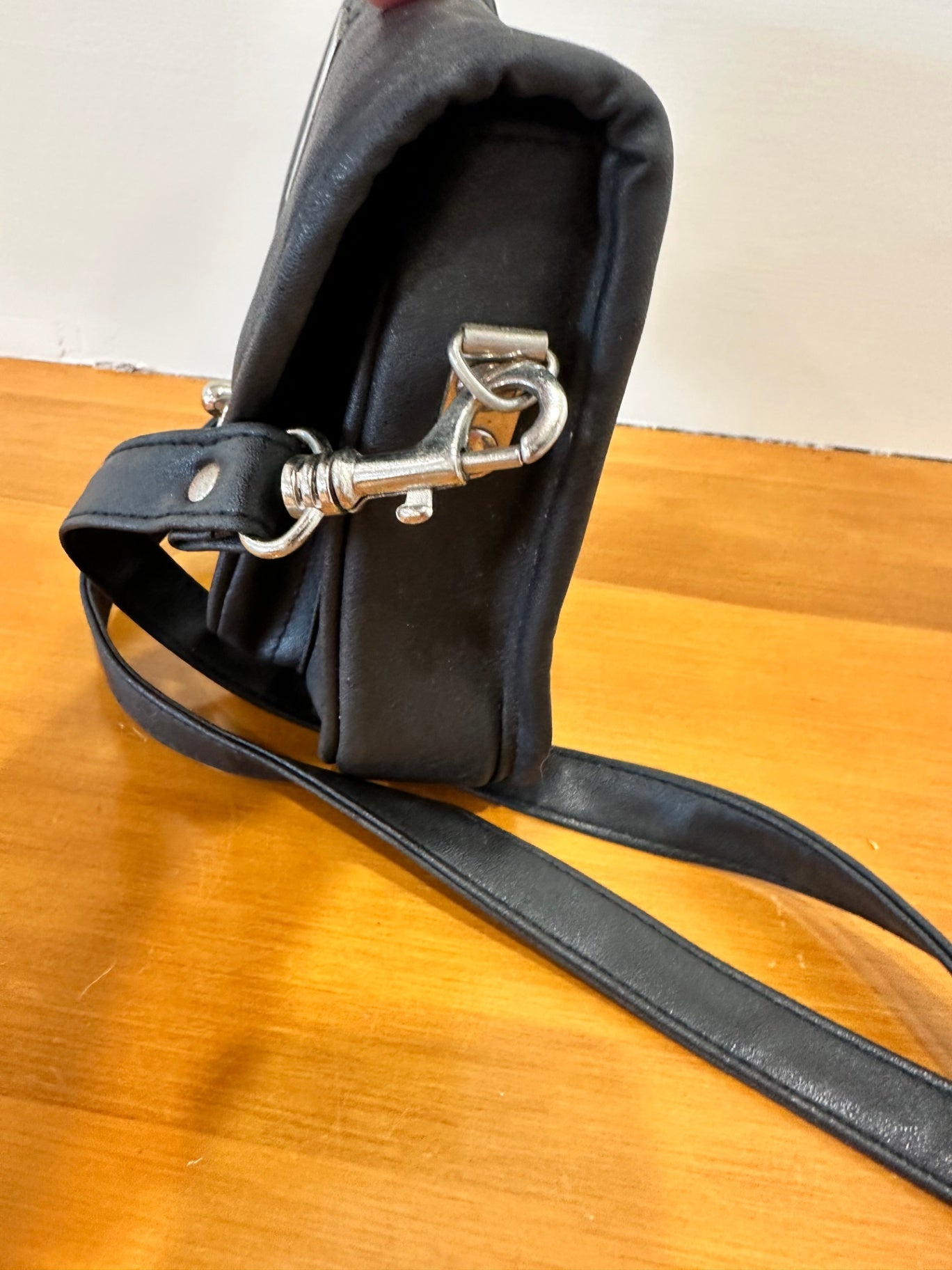[SALE] Vintage 90's - Cross Body Handbag - Black - Lisa Milano
