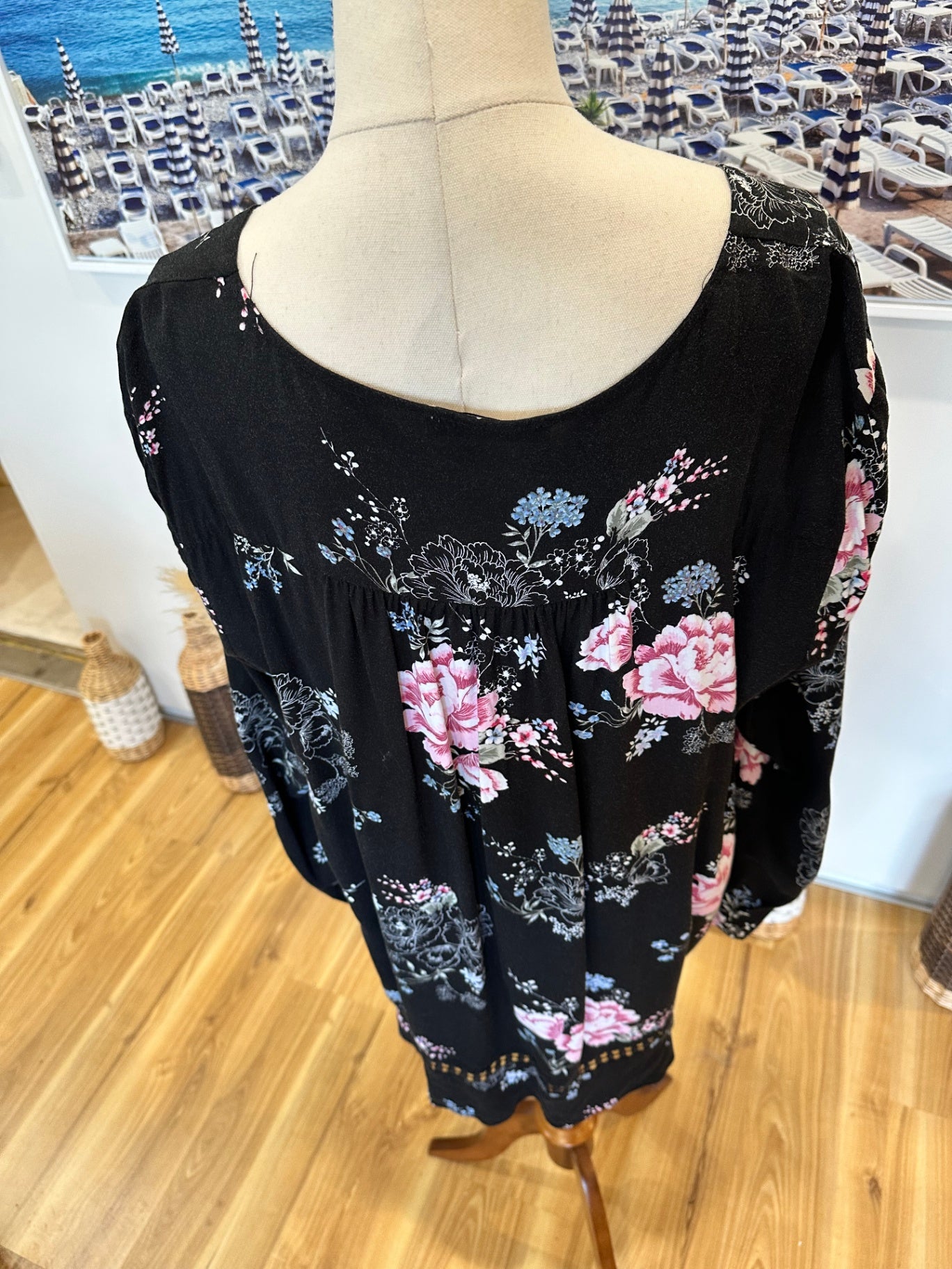 [SALE] Just Jeans - Blouse - Size 14 - Black with floral print