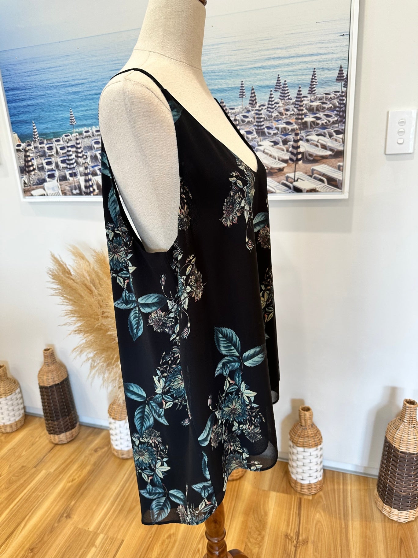 [SALE] State of Play Camisole - Size 18 - Black with multicolored floral pattern