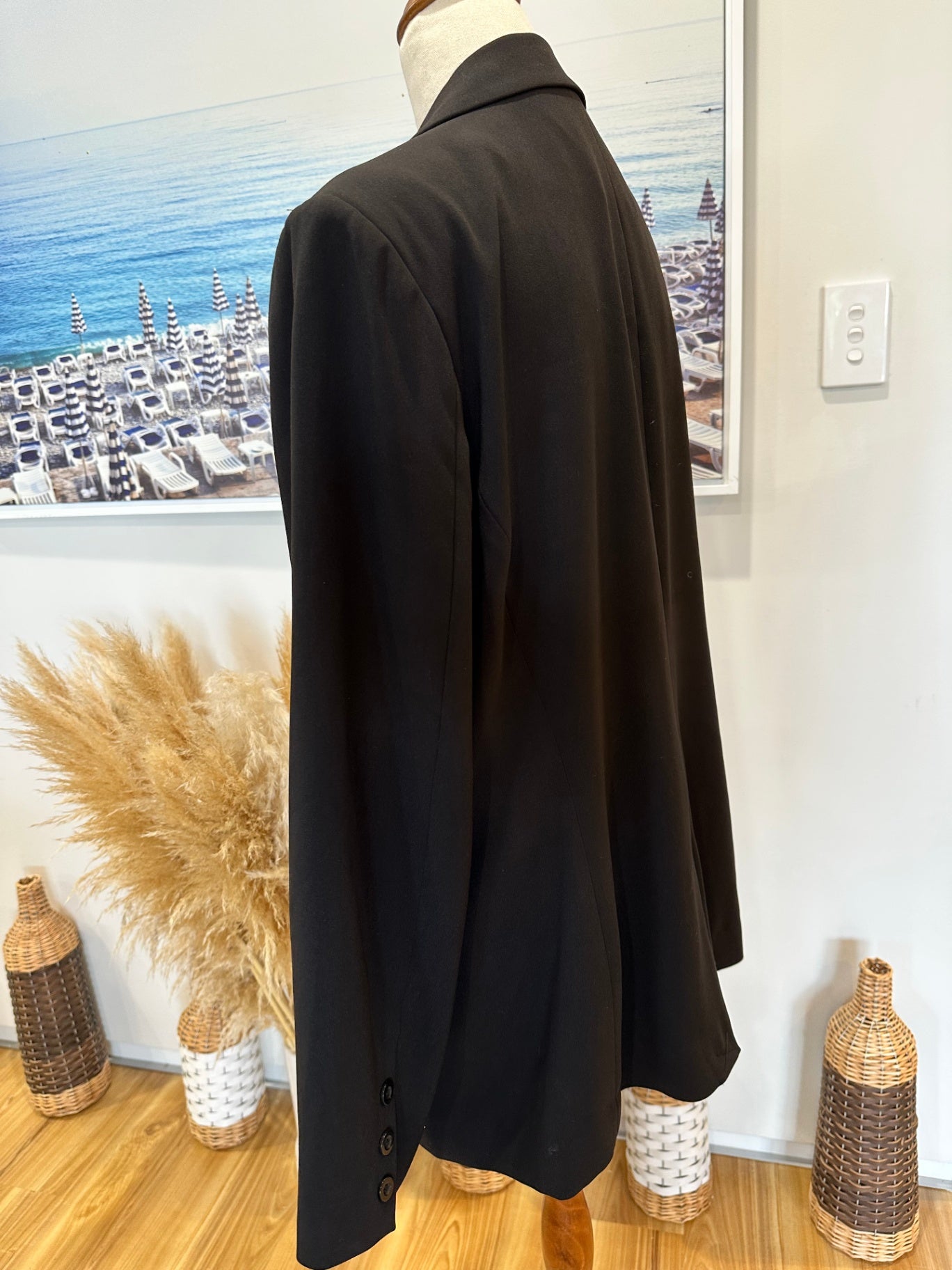 Oliver Black - Boxy Blazer - Size 18 - Black [New without tags]