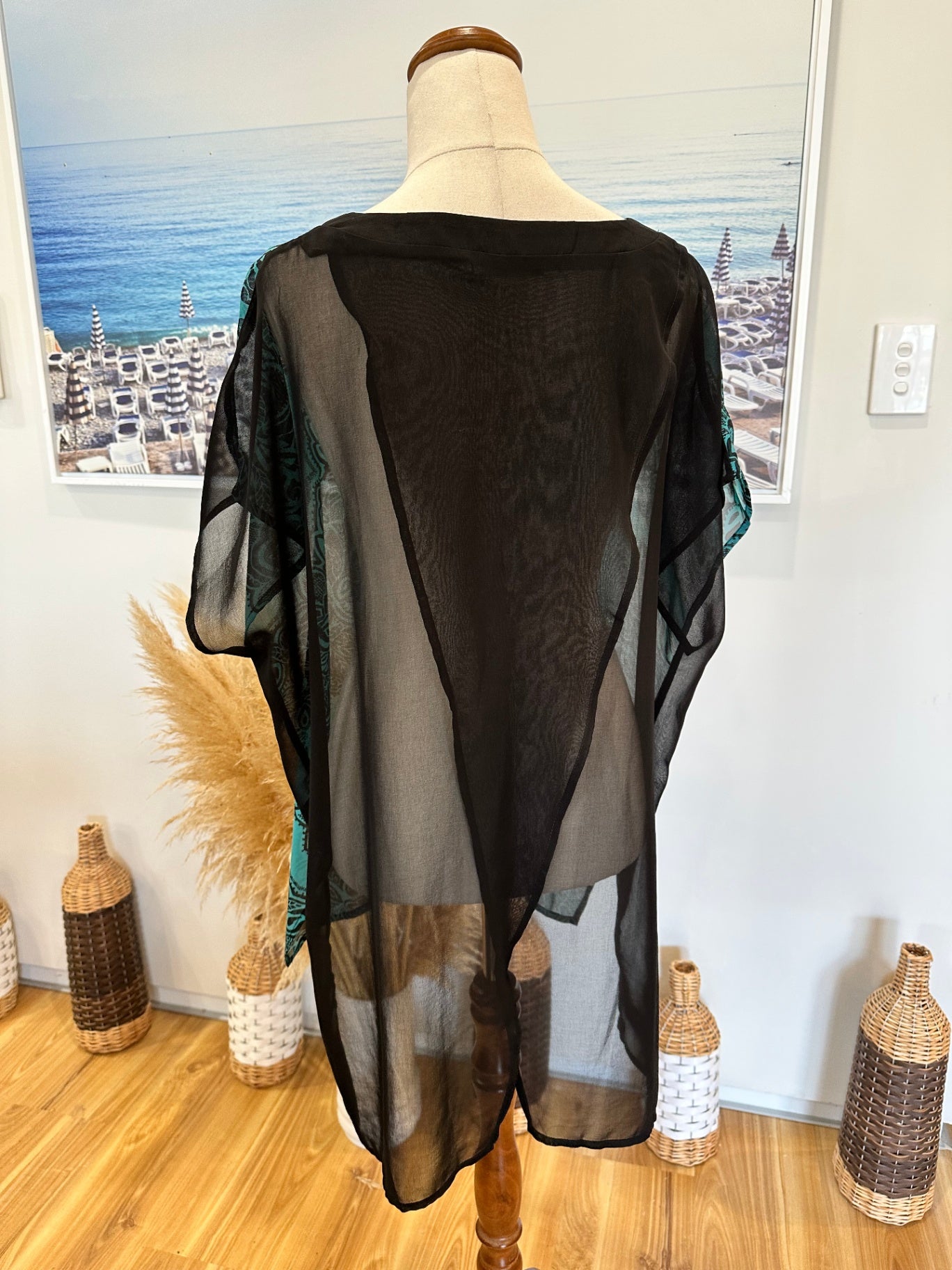[SALE] Lemon Tree Blouse - Size 18 - Turquoise and black