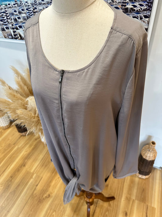 [SALE] Mineral Blouse - Grey - Size 18 [New without tags]