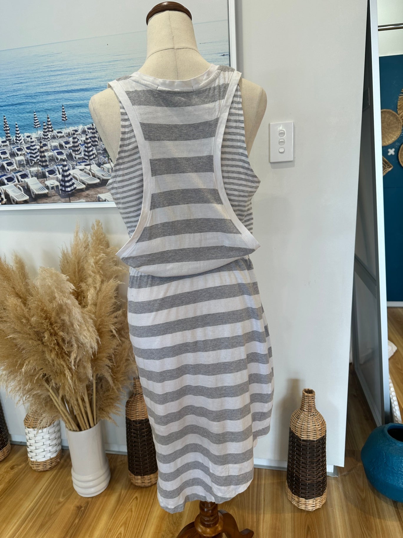 [SALE] Silent Theory - Dress - Size 10 - Grey and White