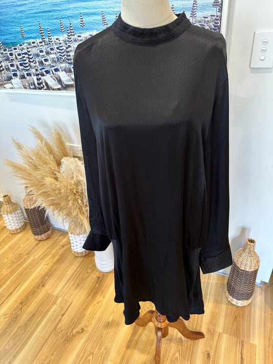 [SALE] NEUW Dress - Size 12 - Black