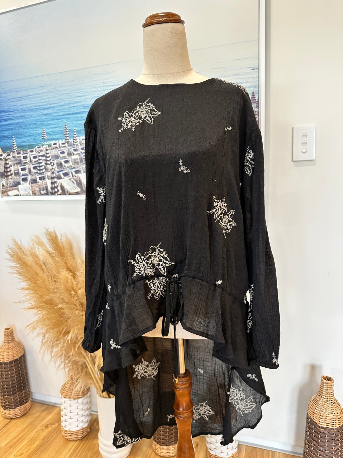 [SALE] Three of Something - Longsleeve Blouse - Large - Black