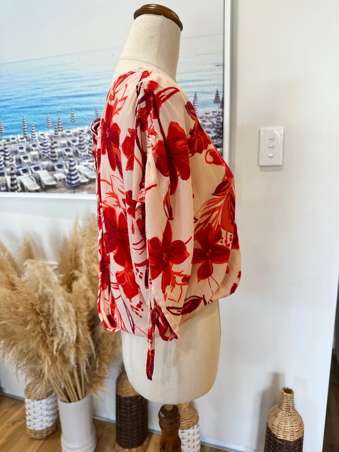 Band of Gypsies - Blouse - Size 14 - Cream with Red floral pattern [NEW]