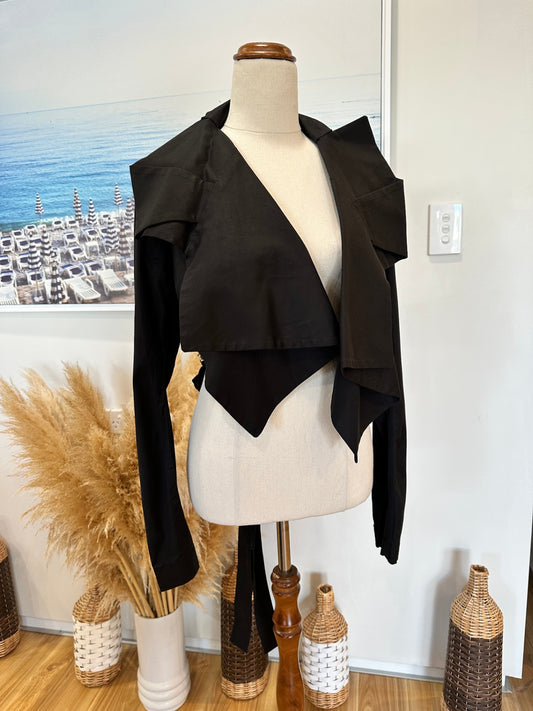 Nom*D - Crop Blazer - Size 10 - Black
