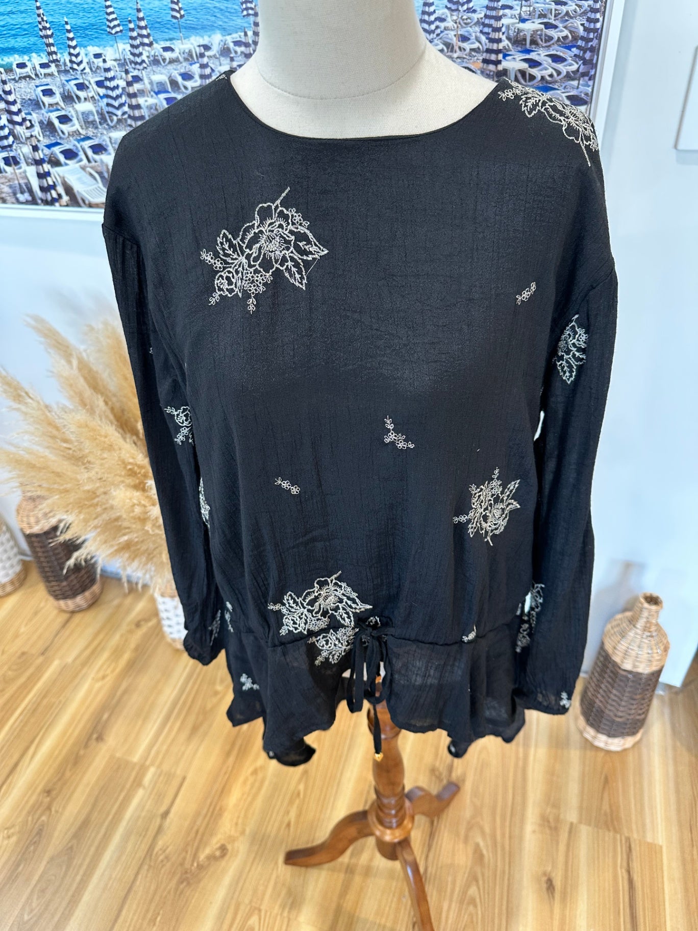 [SALE] Three of Something - Longsleeve Blouse - Large - Black