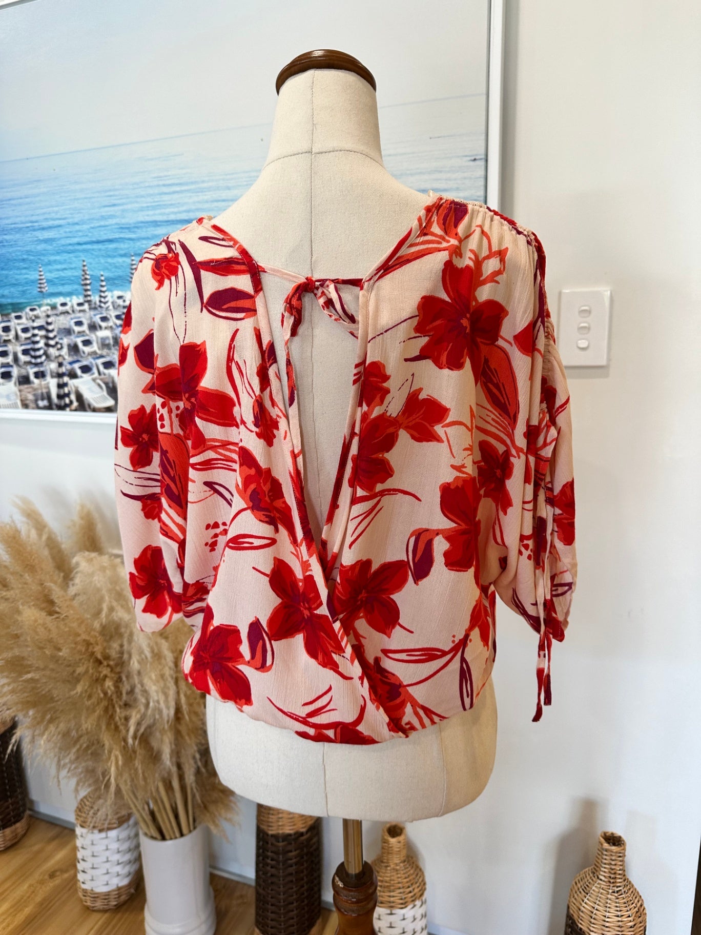 Band of Gypsies - Blouse - Size 14 - Cream with Red floral pattern [NEW]