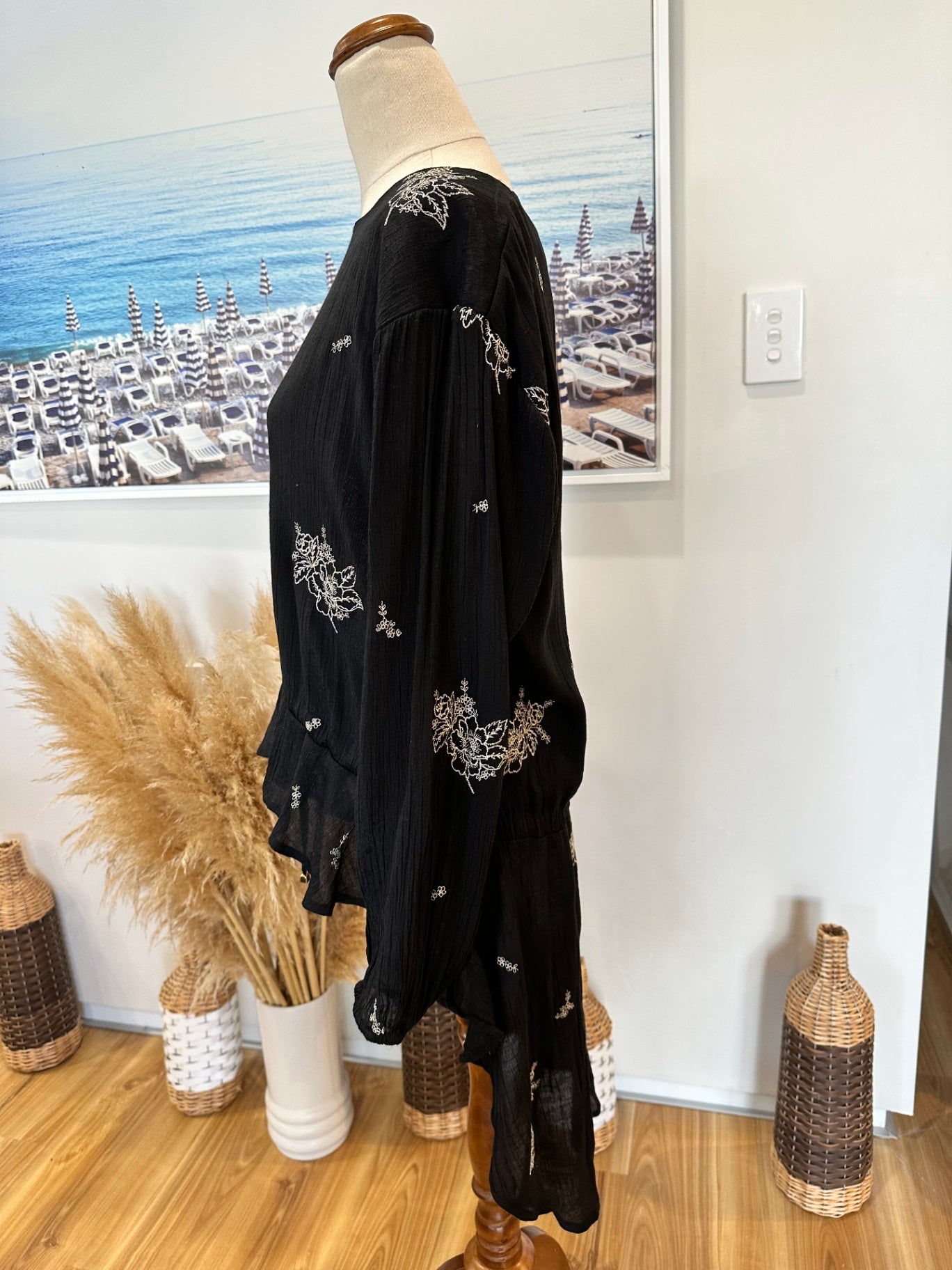 [SALE] Three of Something - Longsleeve Blouse - Large - Black