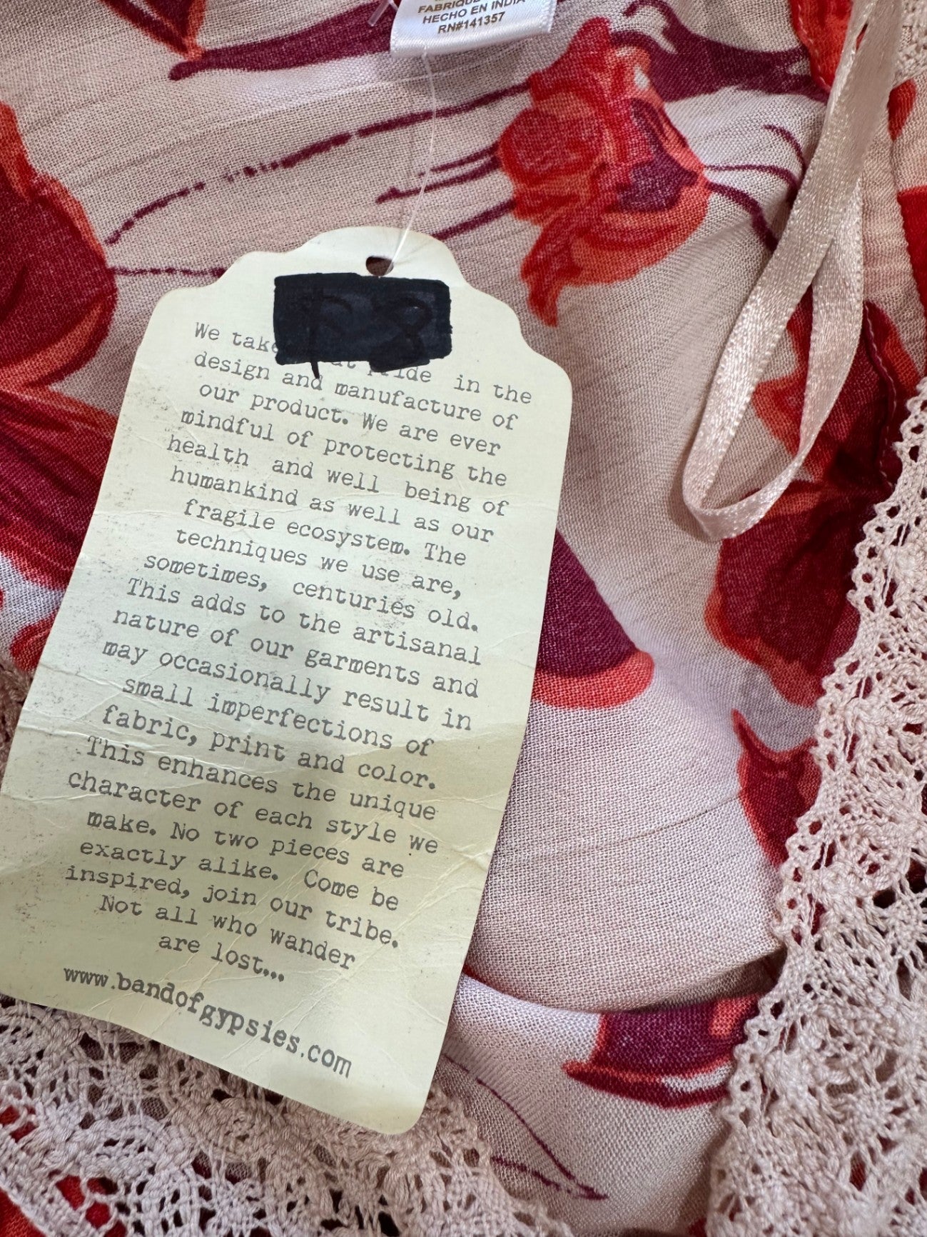 Band of Gypsies - Blouse - Size 14 - Cream with Red floral pattern [NEW]