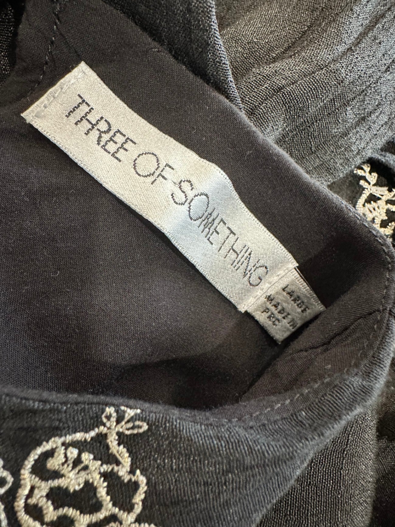 [SALE] Three of Something - Longsleeve Blouse - Large - Black