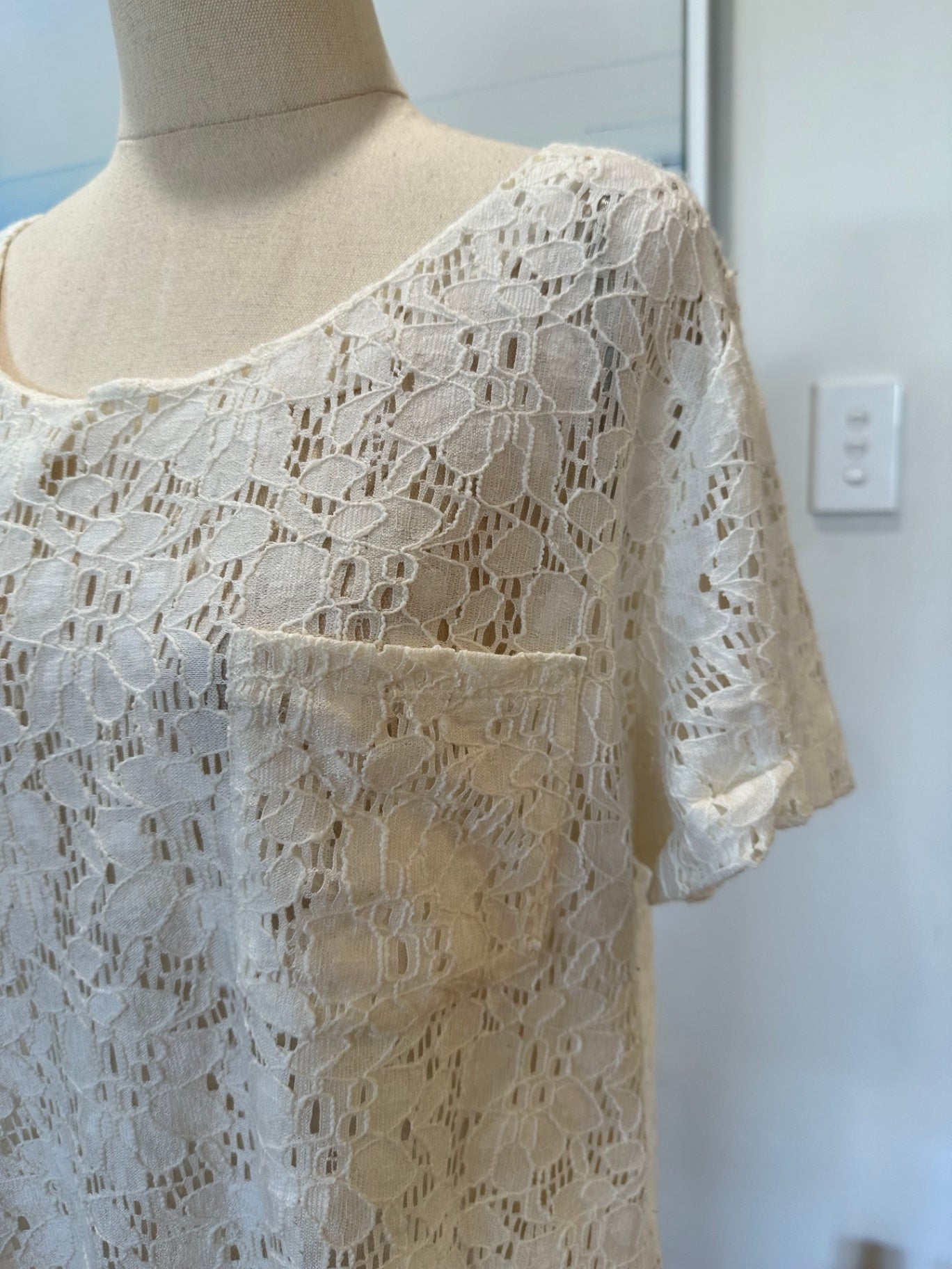 Table Eight - Lace Top - Extra Large - White
