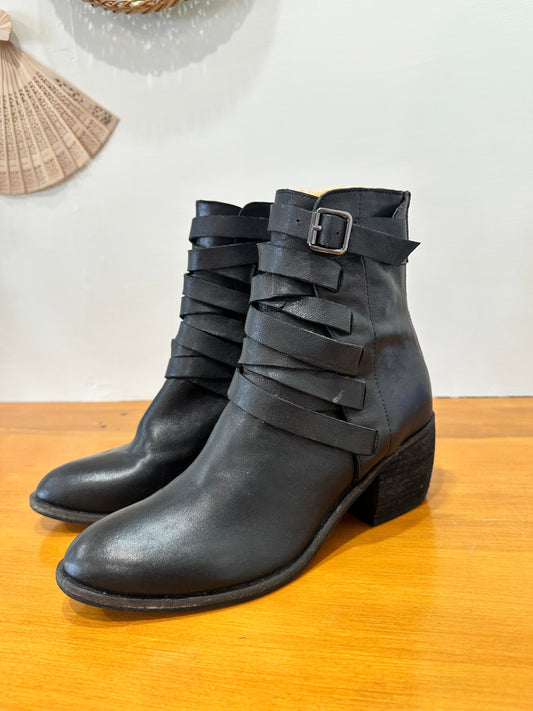 Midas - Black Leather Boots - Size EU 38 