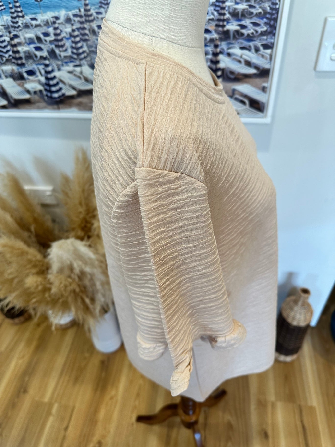 Beige T-Shirt with Thrill Shoulders - Large