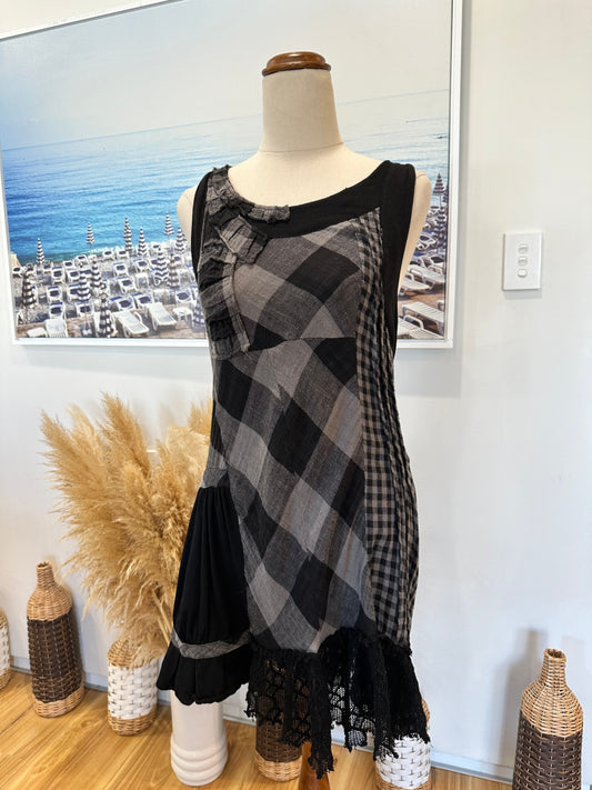 [SALE] Boo Radley - Dress - Size Small - Black and grey