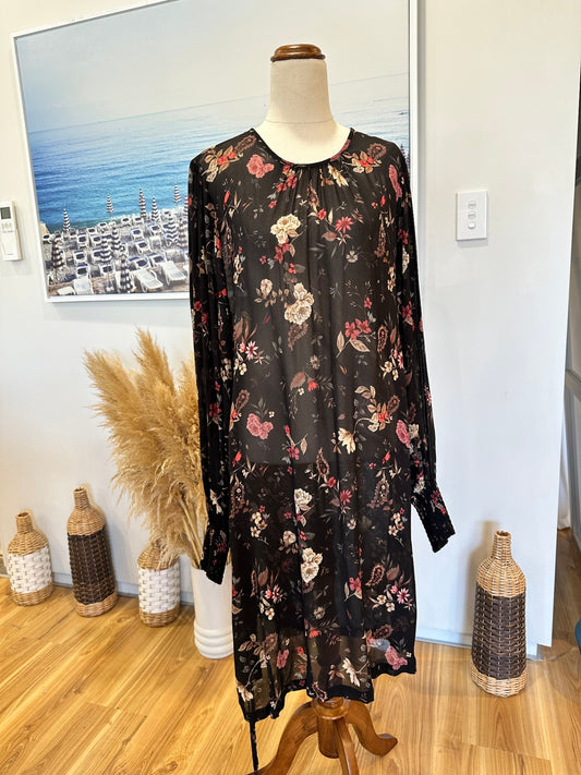 [SALE] Max Dress - Size 12 - Black with boho floral pattern