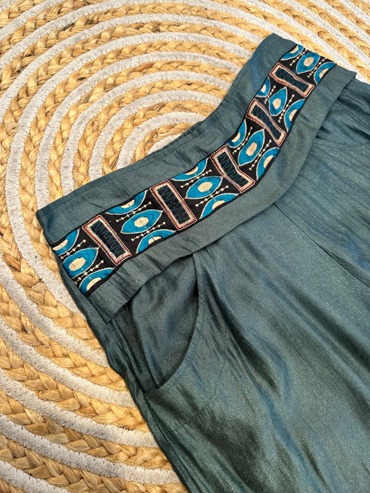 On Stage - Pants - Size 10 - Green with embroidered Waistline