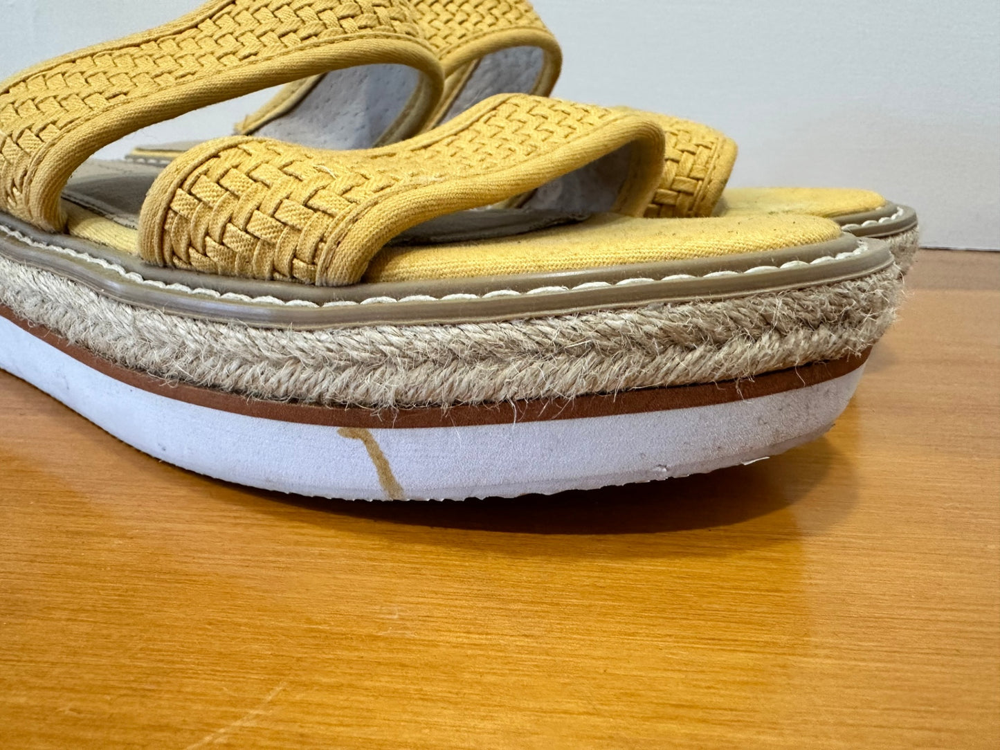 SKIN Footwear - Sandals - Size EU 41 - Yellow / Mustard