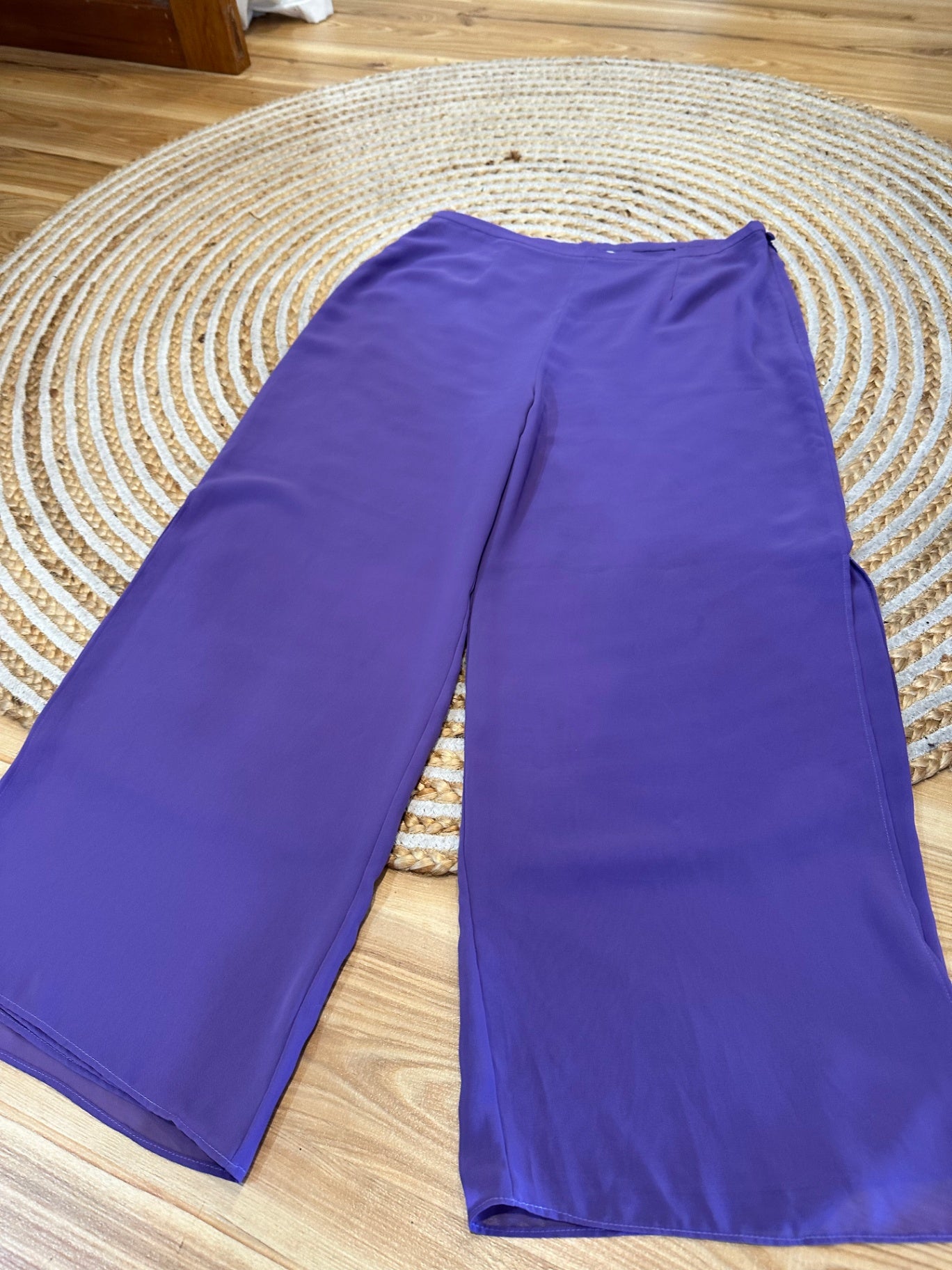Classique - Wide Leg Pants with Splits - Size 16 - Lavender
